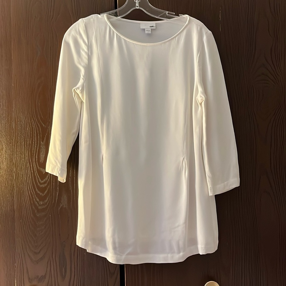 J Jill 3/4 sleeved white top. Size Small